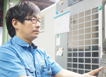 岡本 知也